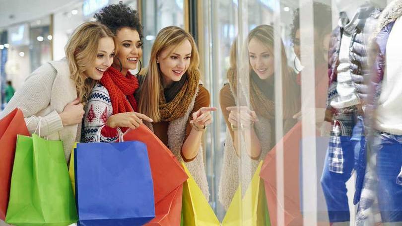 mulheres_compras_loja_consumidora
